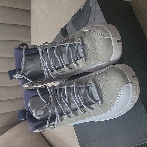 Jordan Retro 12 - Picture 2 of 6